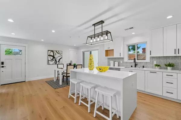 East Palo Alto, CA 94303,1523 Ursula WAY