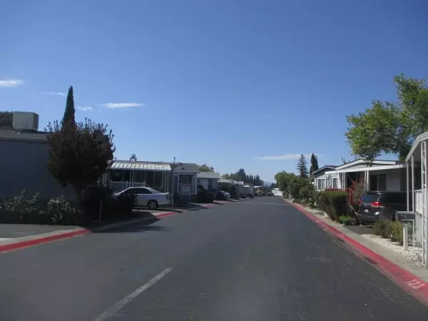 San Jose, CA 95136,510 Saddle Brook DR #122