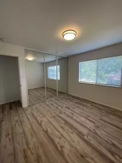 Burlingame, CA 94010,941 Rollins