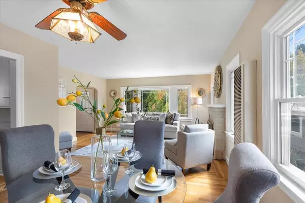 Oakland, CA 94602,4023 Laurel AVE