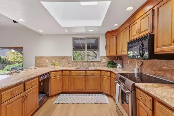 Aptos, CA 95003,210 Wingfoot DR