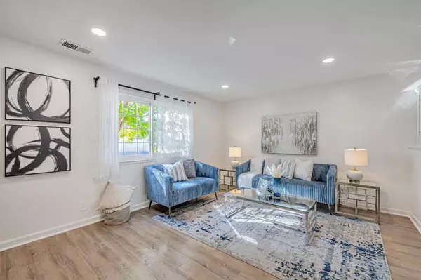 Campbell, CA 95008,201 Shelley AVE