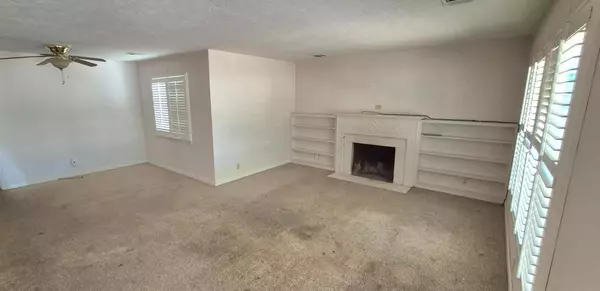 Los Banos, CA 93635,1032 9th ST