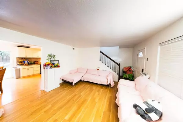 San Jose, CA 95123,233 Omira DR