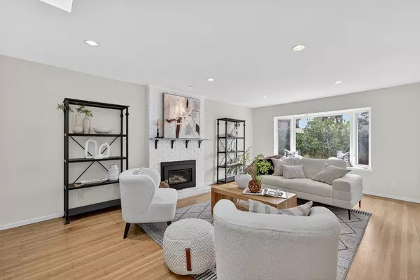 Capitola, CA 95010,145 Wesley ST