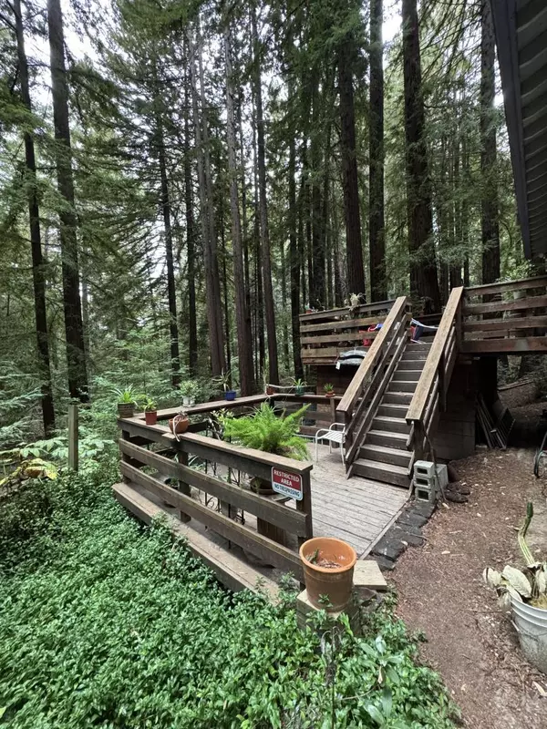 Los Gatos, CA 95033,700 Laurel View RD