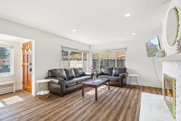 Carmel, CA 93923,26372 Riverside PL