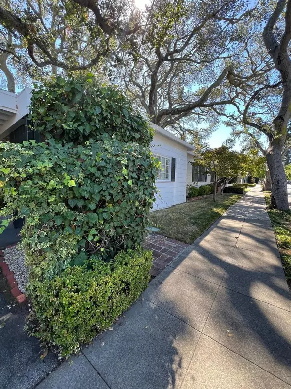 Burlingame, CA 94010,1815 Carmelita AVE
