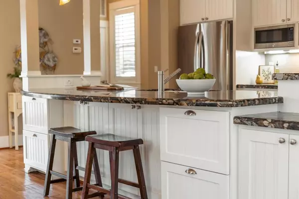 Santa Cruz, CA 95062,360 5th AVE