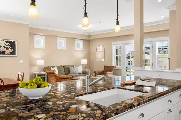 Santa Cruz, CA 95062,360 5th AVE