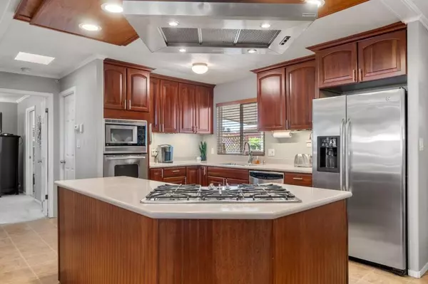 San Jose, CA 95112,2150 MONTEREY HWY