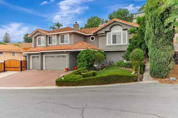 Hollister, CA 95023,96 Caryl CT