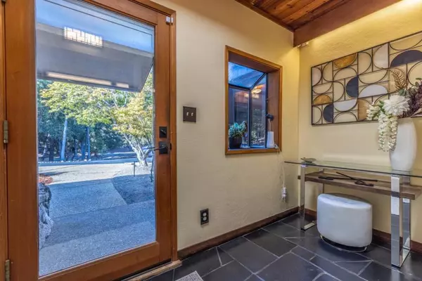 Los Gatos, CA 95033,800 Rancho Prieta RD