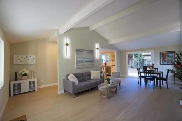 19251 Phil LN, Cupertino, CA 95014