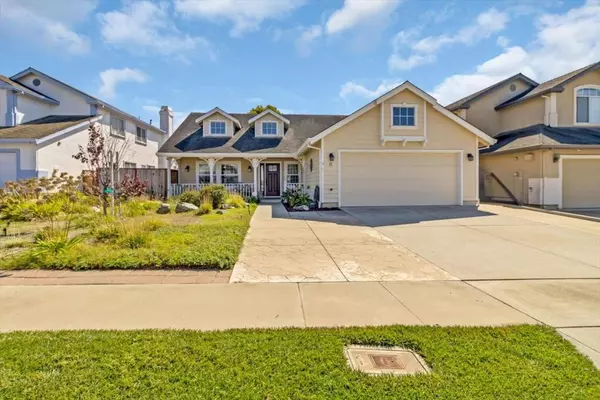 Salinas, CA 93906,8 Bristol CIR