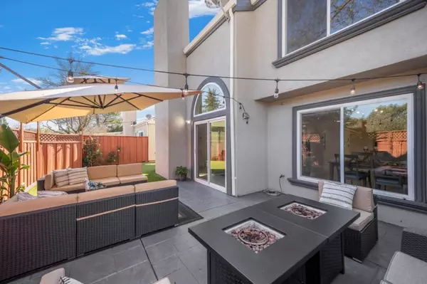 Morgan Hill, CA 95037,945 Oak Park DR