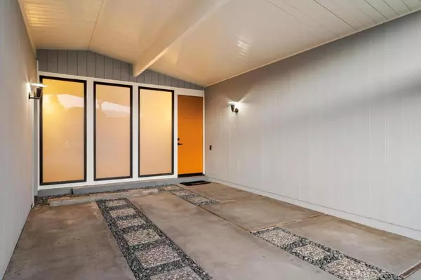 Foster City, CA 94404,224 Loon CT