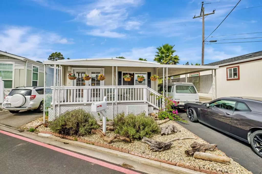 Soquel, CA 95073,999 Old San Jose RD