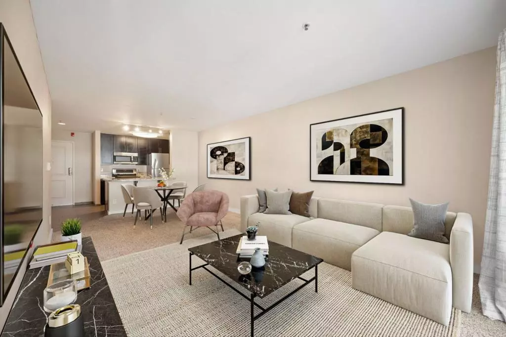 Emeryville, CA 94608,6400 Christie #2208