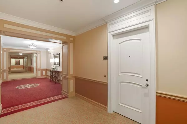 San Mateo, CA 94402,10 Crystal Springs RD #1405