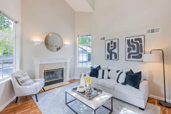 Mountain View, CA 94043,530 Devonshire CT