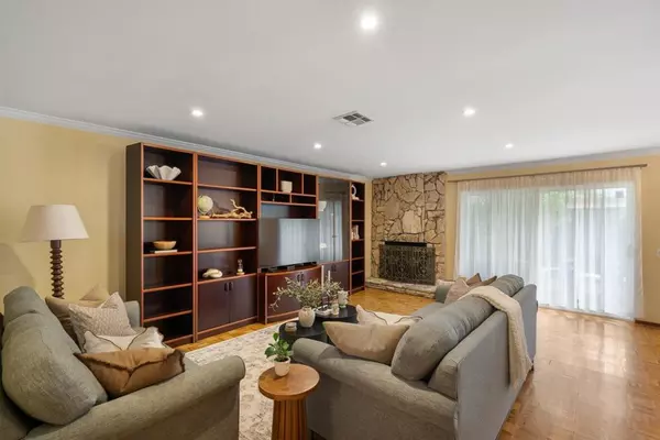 South San Francisco, CA 94080,2679 Sean CT