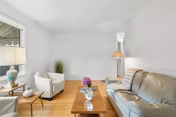 Redwood City, CA 94061,624 Sapphire ST