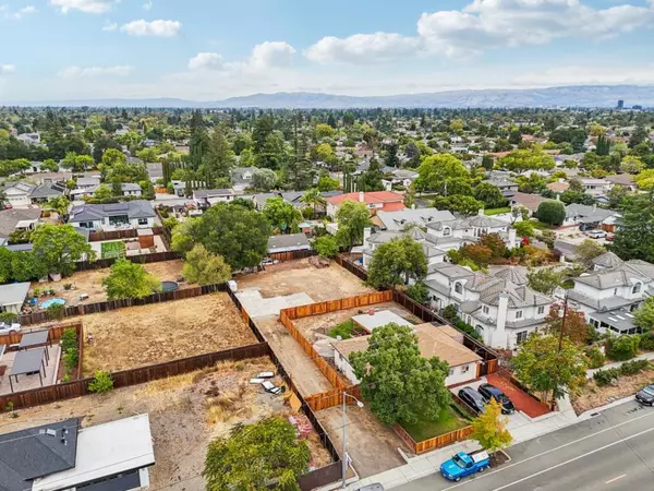 Campbell, CA 95008,10971099 W Hacienda AVE