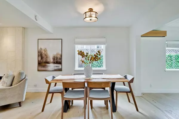 Redwood City, CA 94061,1010 Roosevelt AVE