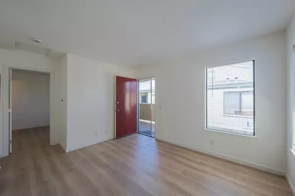 Monterey, CA 93940,820 Casanova AVE #125