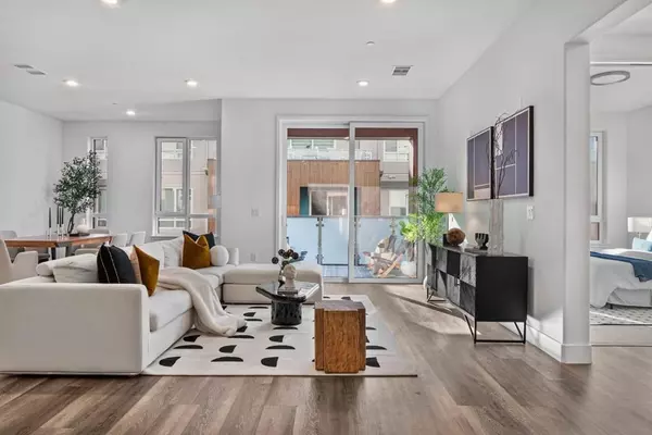 Fremont, CA 94539,2358 Velocity #206