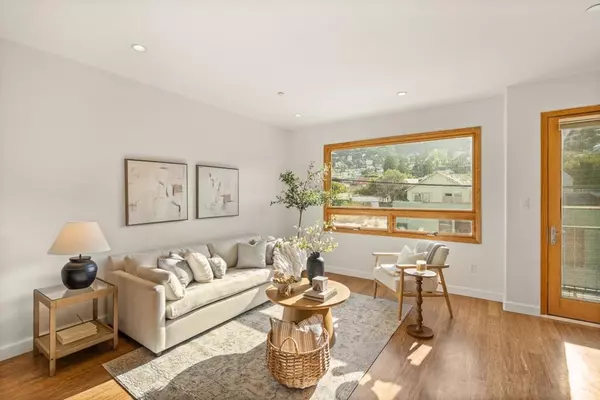 Brisbane, CA 94005,1 San Bruno AVE #N