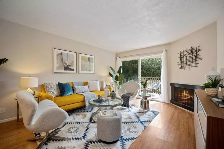 359 Half Moon LN #113, Daly City, CA 94015