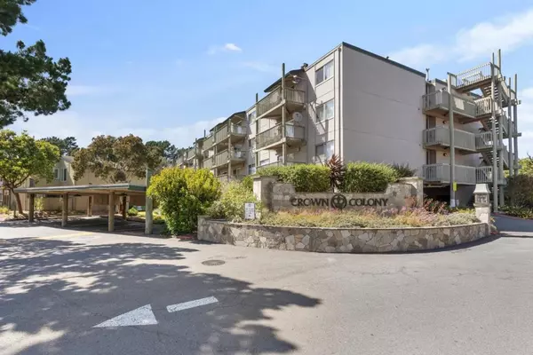 Daly City, CA 94015,359 Half Moon LN #113