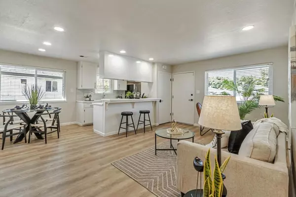 1359 Shawn DR #4, San Jose, CA 95118