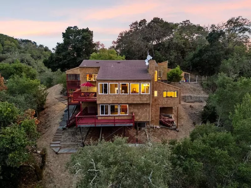 9040 El Matador DR, Gilroy, CA 95020