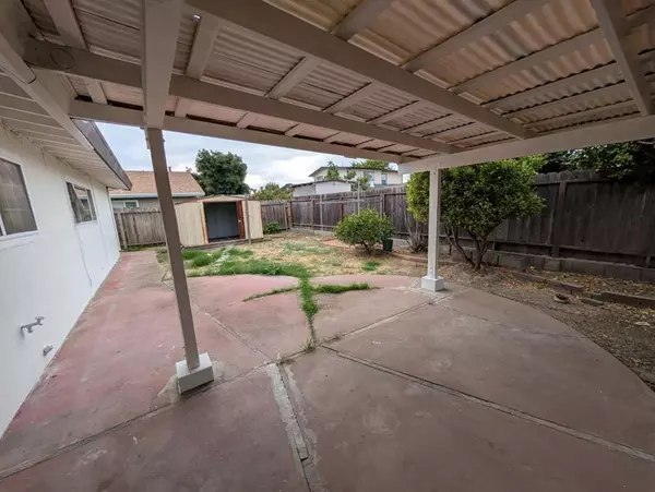 Hayward, CA 94545,2617 Naples ST