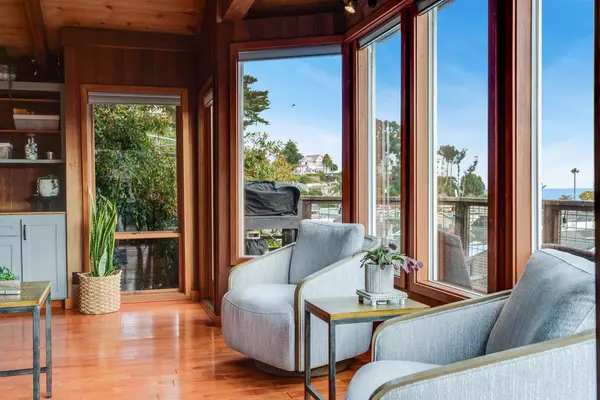 Capitola, CA 95010,312 Cherry AVE