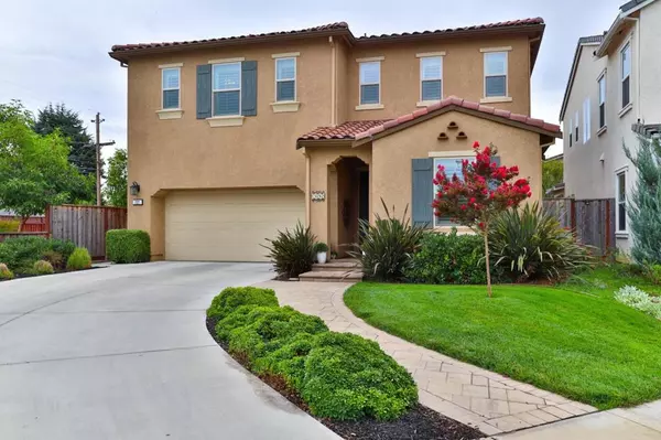 Gilroy, CA 95020,722 Carver PL