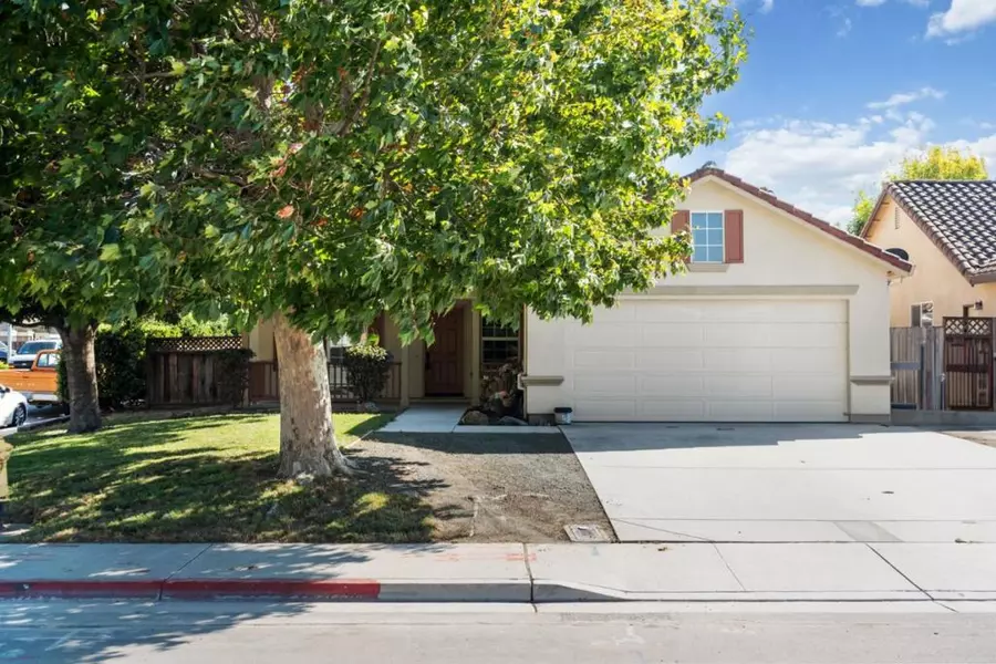 1261 South ST, Hollister, CA 95023
