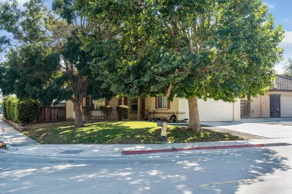 Hollister, CA 95023,1261 South ST