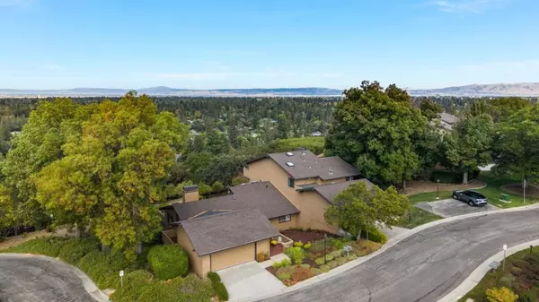 Menlo Park, CA 94025,4 Oliver CT