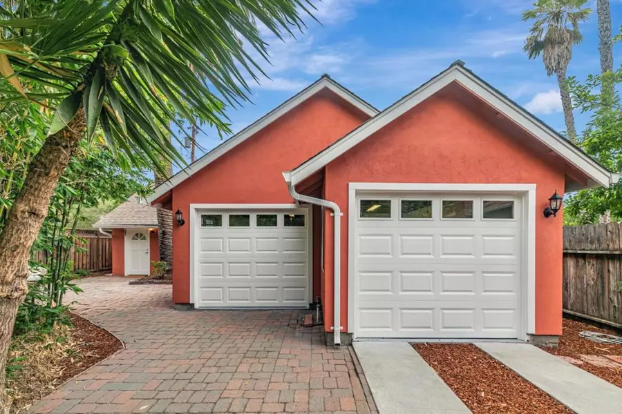 1037 Windermere AVE, Menlo Park, CA 94025