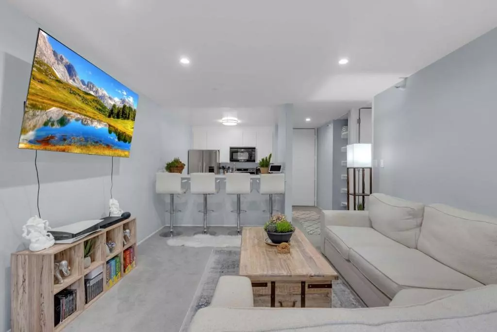 San Bruno, CA 94066,5202 Shelter Creek LN