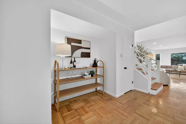 Daly City, CA 94015,876 N Mayfair AVE