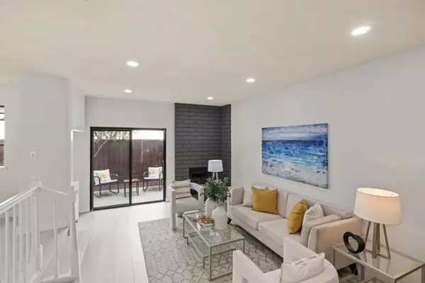 Campbell, CA 95008,1152 Capri