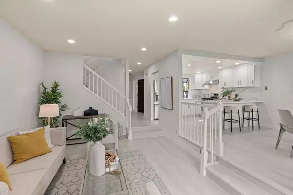 Campbell, CA 95008,1152 Capri