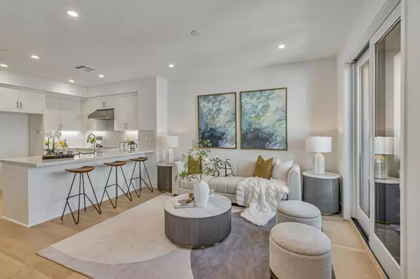 Palo Alto, CA 94303,1125 Esther CT