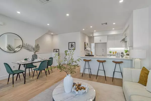 Palo Alto, CA 94303,1125 Esther CT