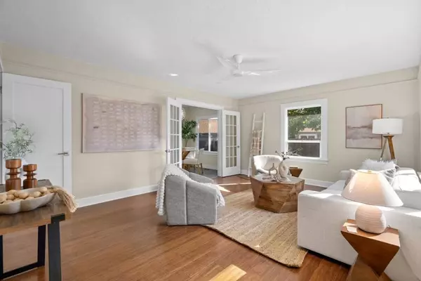 Sunnyvale, CA 94086,389 E Washington AVE